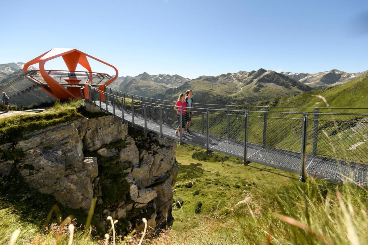 Hotel Germania Gastein - Ganzjaehrig Inklusive Alpentherme Gastein & Sommersaison Inklusive Gasteiner Bergbahnen Бад Хофгащайн Екстериор снимка