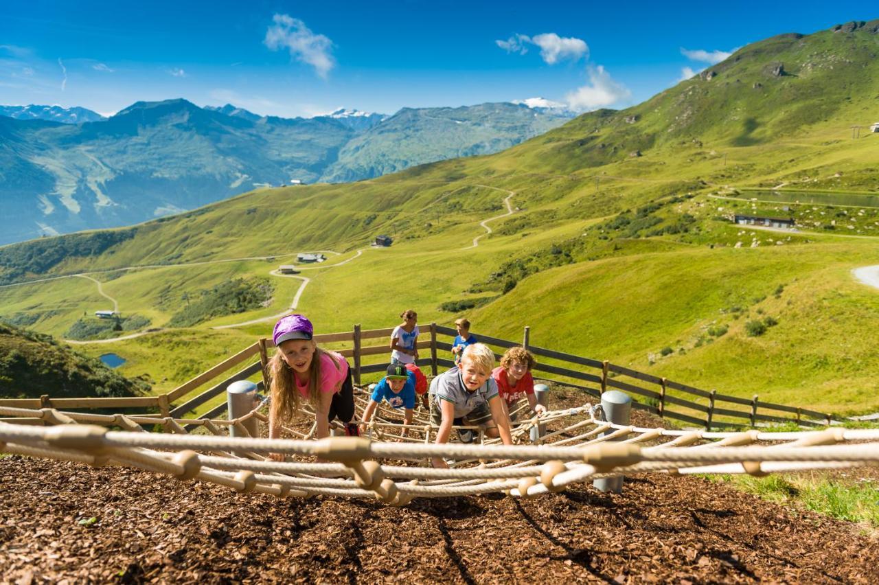 Hotel Germania Gastein - Ganzjaehrig Inklusive Alpentherme Gastein & Sommersaison Inklusive Gasteiner Bergbahnen Бад Хофгащайн Екстериор снимка