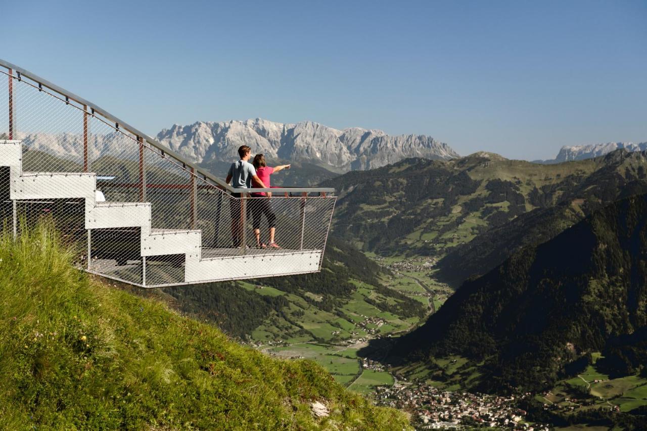 Hotel Germania Gastein - Ganzjaehrig Inklusive Alpentherme Gastein & Sommersaison Inklusive Gasteiner Bergbahnen Бад Хофгащайн Екстериор снимка