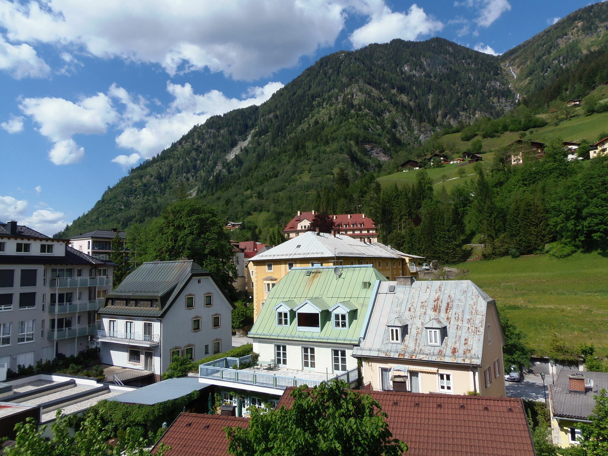 Hotel Germania Gastein - Ganzjaehrig Inklusive Alpentherme Gastein & Sommersaison Inklusive Gasteiner Bergbahnen Бад Хофгащайн Екстериор снимка